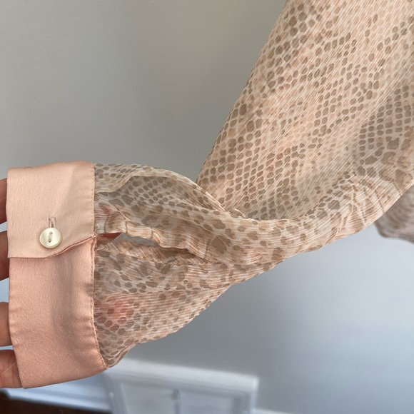 Ann Taylor Button Up Snakeskin Blouse Size M - Picture 2 of 5